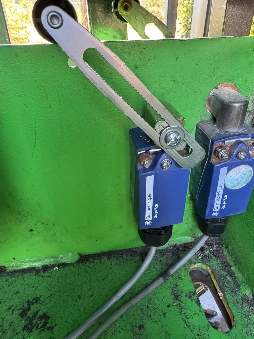 Control board for automatic gate