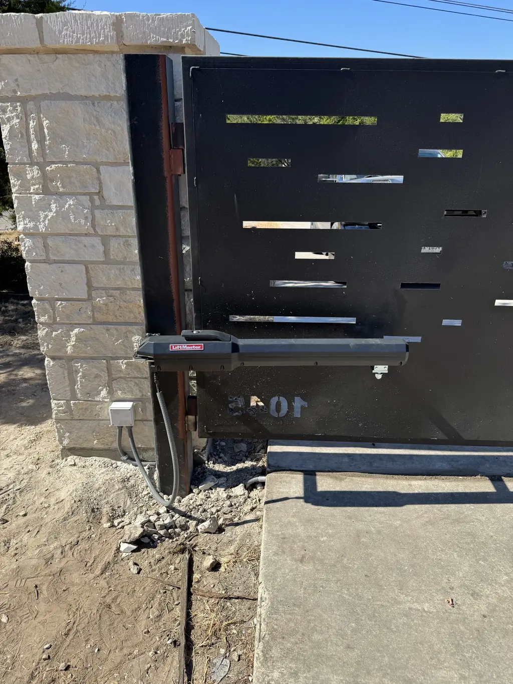 Control board for automatic gate